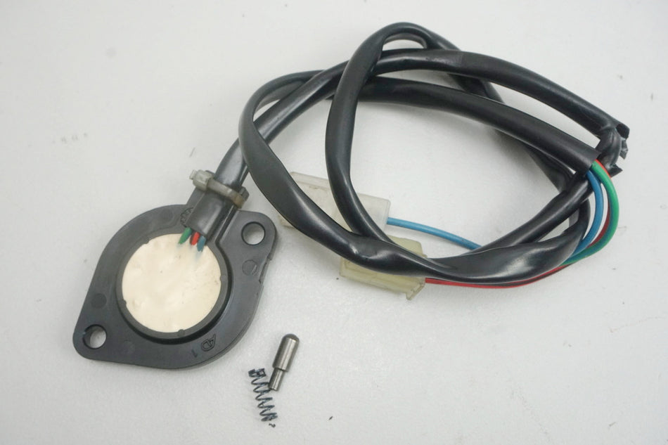 SUZUKI GSX 600 F AJ Sensor de punto muerto Interruptor de ralentí 98-02