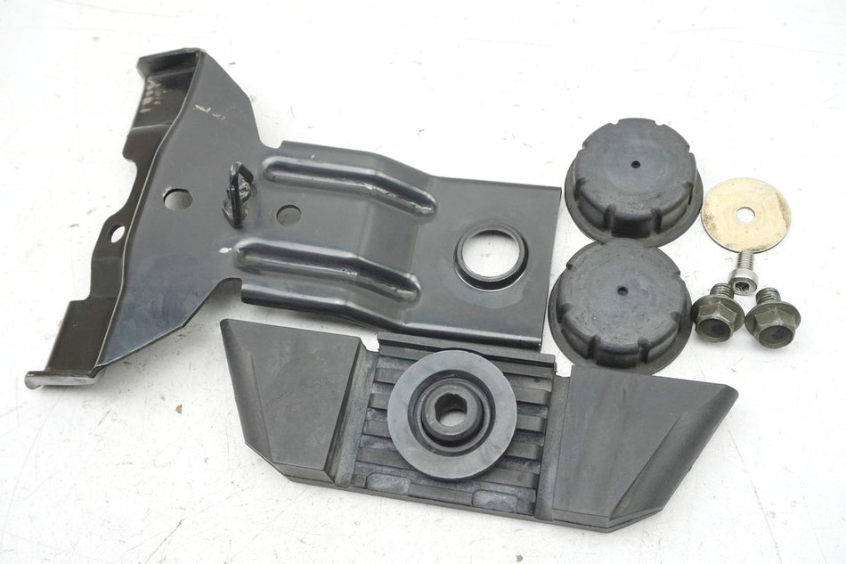 YAMAHA XVS 1100 VP05 DRAG STAR Soporte Depósito Gomas Apoyo Placa de sujeción del depósito