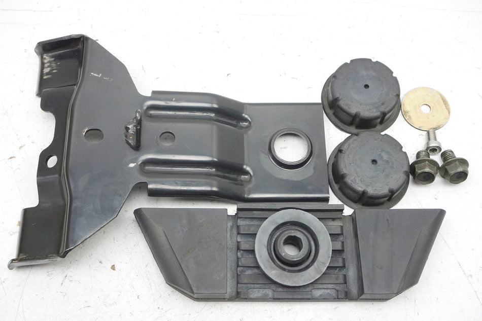 YAMAHA XVS 1100 VP05 DRAG STAR Soporte Depósito Gomas Apoyo Placa de sujeción del depósito