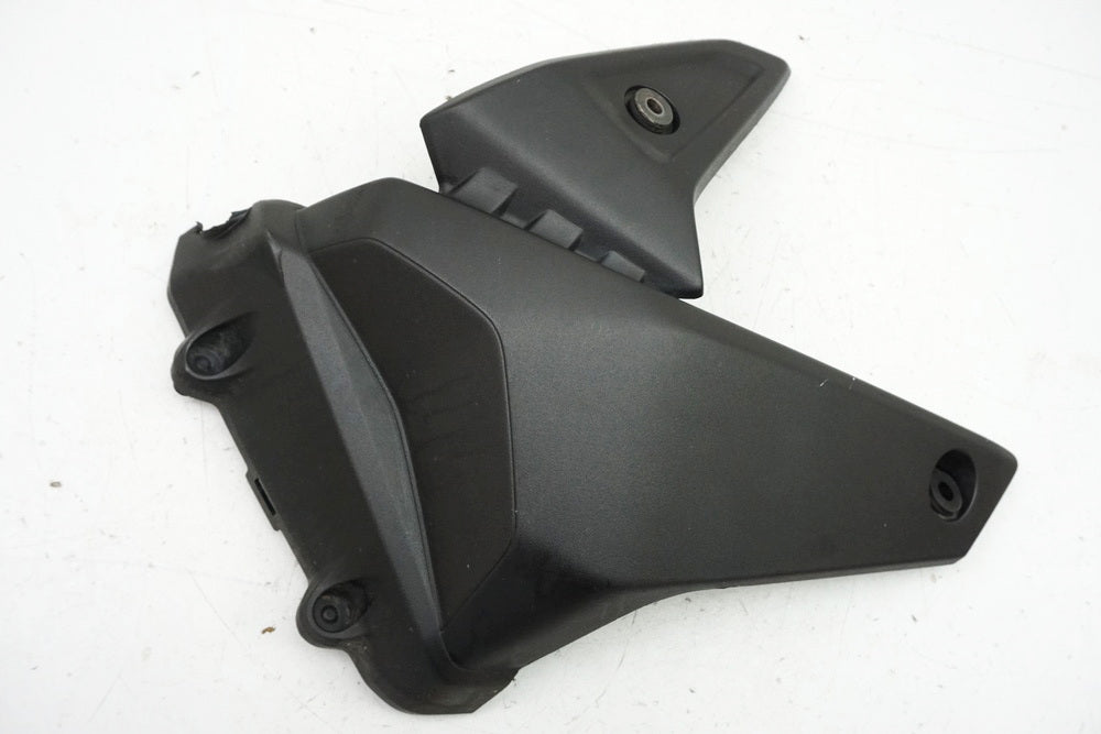 YAMAHA MT 125 A RE39 Fairing Lower Left Bug Spoiler Cover Panel