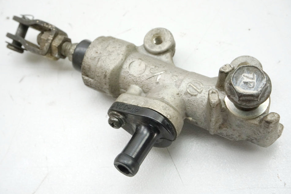 SUZUKI GSX 600 F AJ Bremszylinder hinten Bremspumpe Fußbremszylinder 98-02