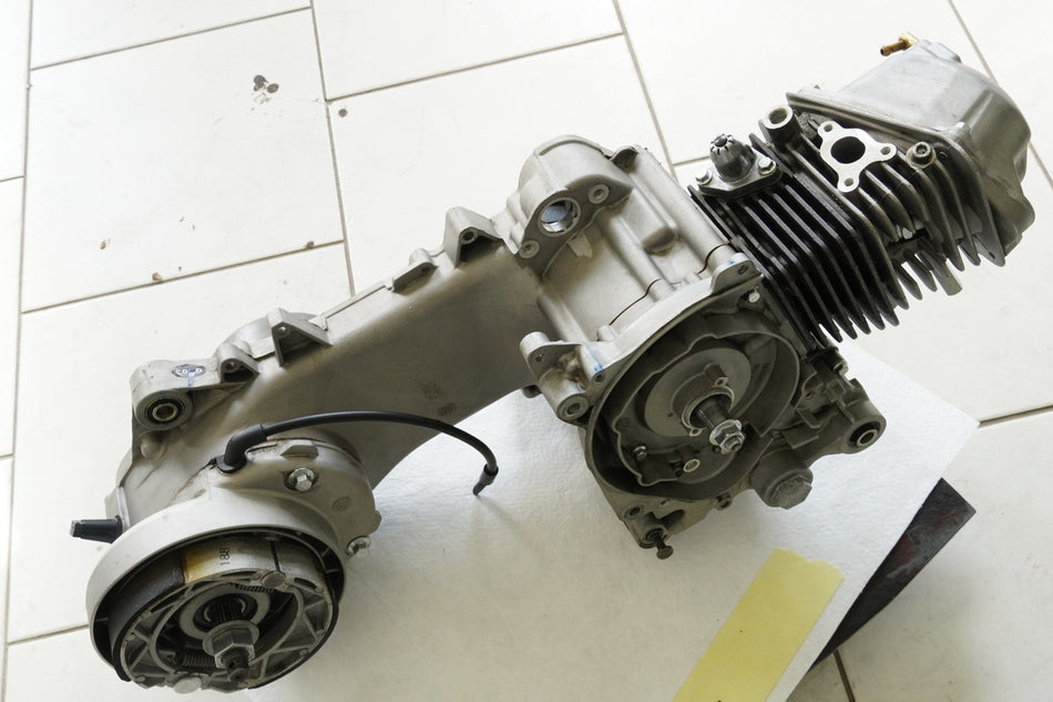 VESPA Primavera 50 4T 3V iGet Motor, grupo motopropulsor, cigüeñal, cilindro EURO4 3900 km