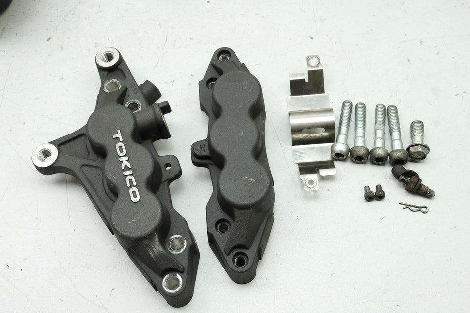 KAWASAKI ZX-7R ZX750P Pinza de freno izquierda Tokico 96-03
