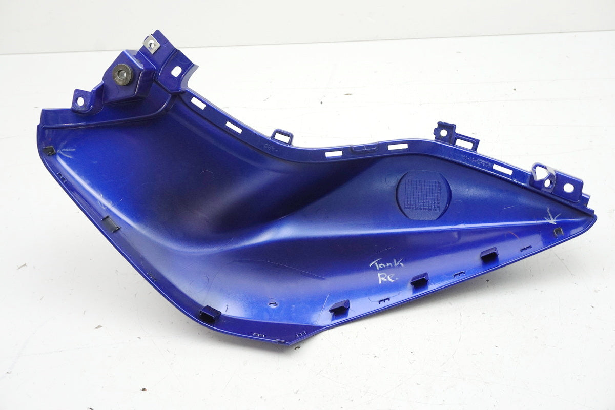 YAMAHA MT 125 A RE39 Carenado tanque derecho Tapa Cubierta Embellecedor Tanque