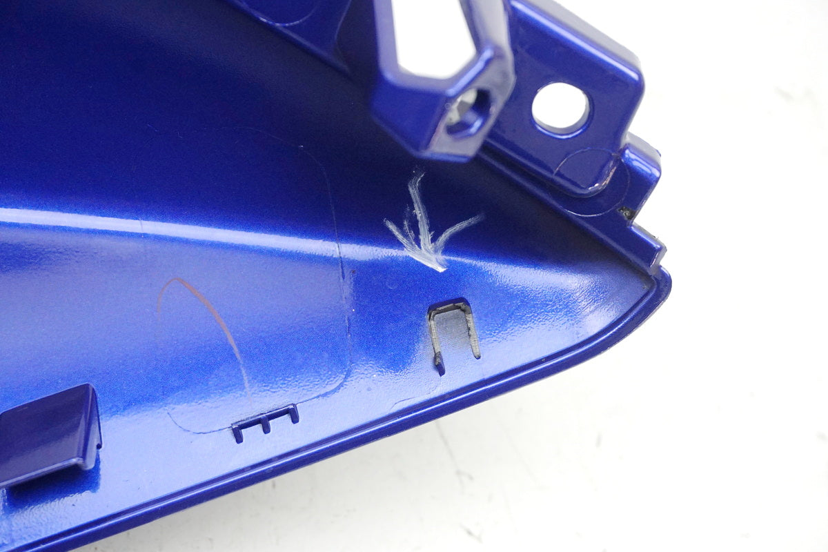 YAMAHA MT 125 A RE39 Carenado tanque derecho Tapa Cubierta Embellecedor Tanque