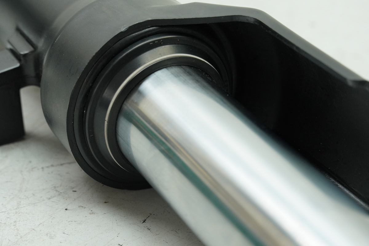 KYMCO XCiting 500 i RFBT70040 Fork Leg Left Stanchion Tube Dipping Tube (for Fork)