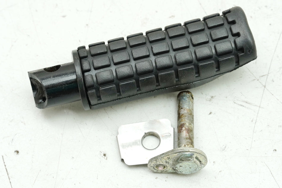 HONDA CBF 1000 FA SC64 estribera trasera derecha para pasajero (para soporte de estribera)