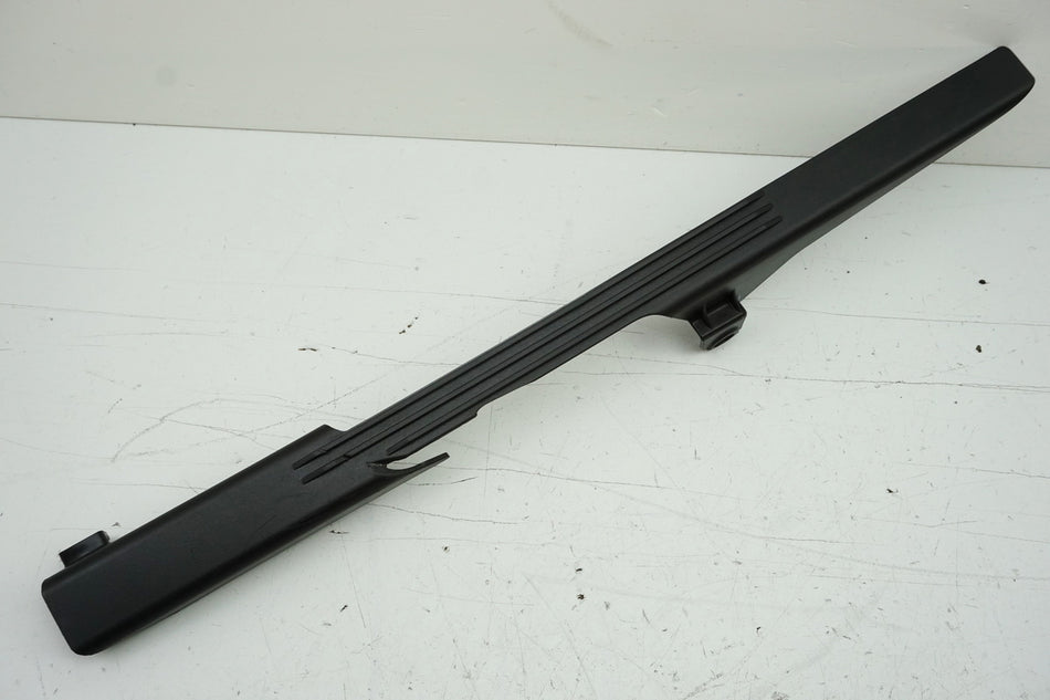 YAMAHA MT 125 A RE39 Protector de cadena para basculante Cubierta Tapa Embellecedor