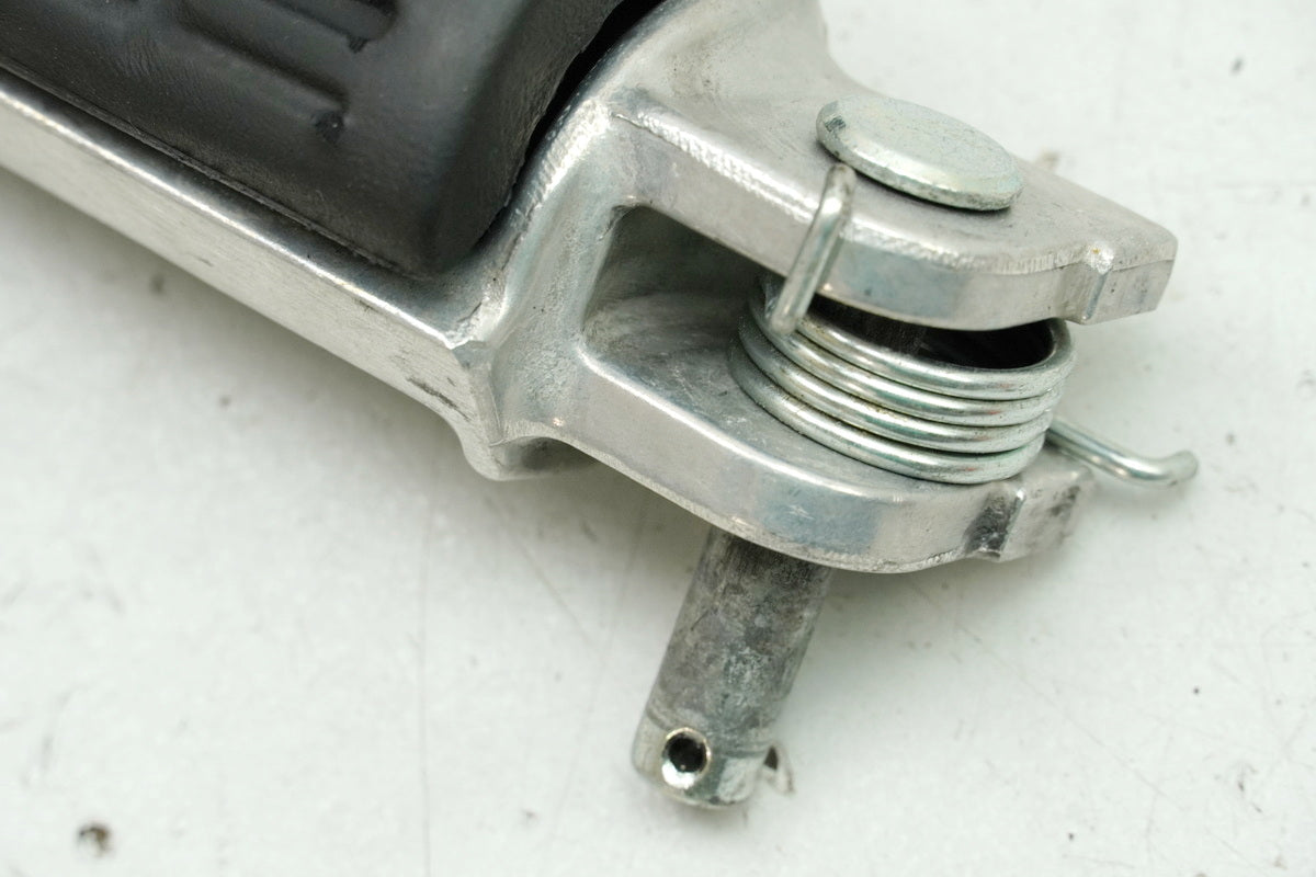 HONDA CBF 1000 FA SC64 Fußraste Fahrer links (für Fußrastenplatte Halter)