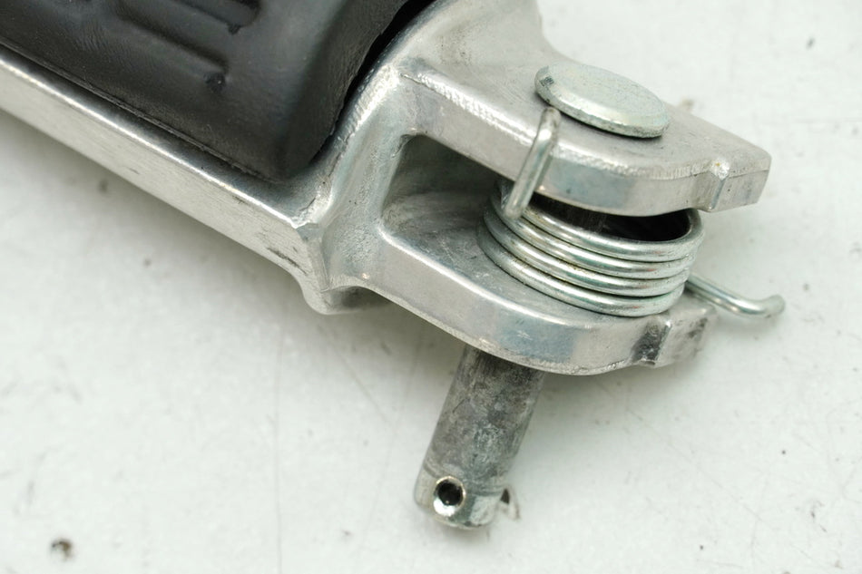 HONDA CBF 1000 FA SC64 Fußraste Fahrer links (für Fußrastenplatte Halter)