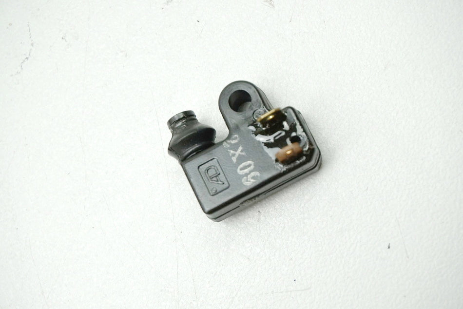 Yamaha FJ 1200 3CW Interruptor de luz de freno delantero