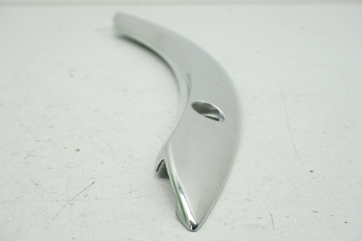 YAMAHA XVS 1100 VP05 DRAG STAR Rear Fender Bracket Left Strut Cover