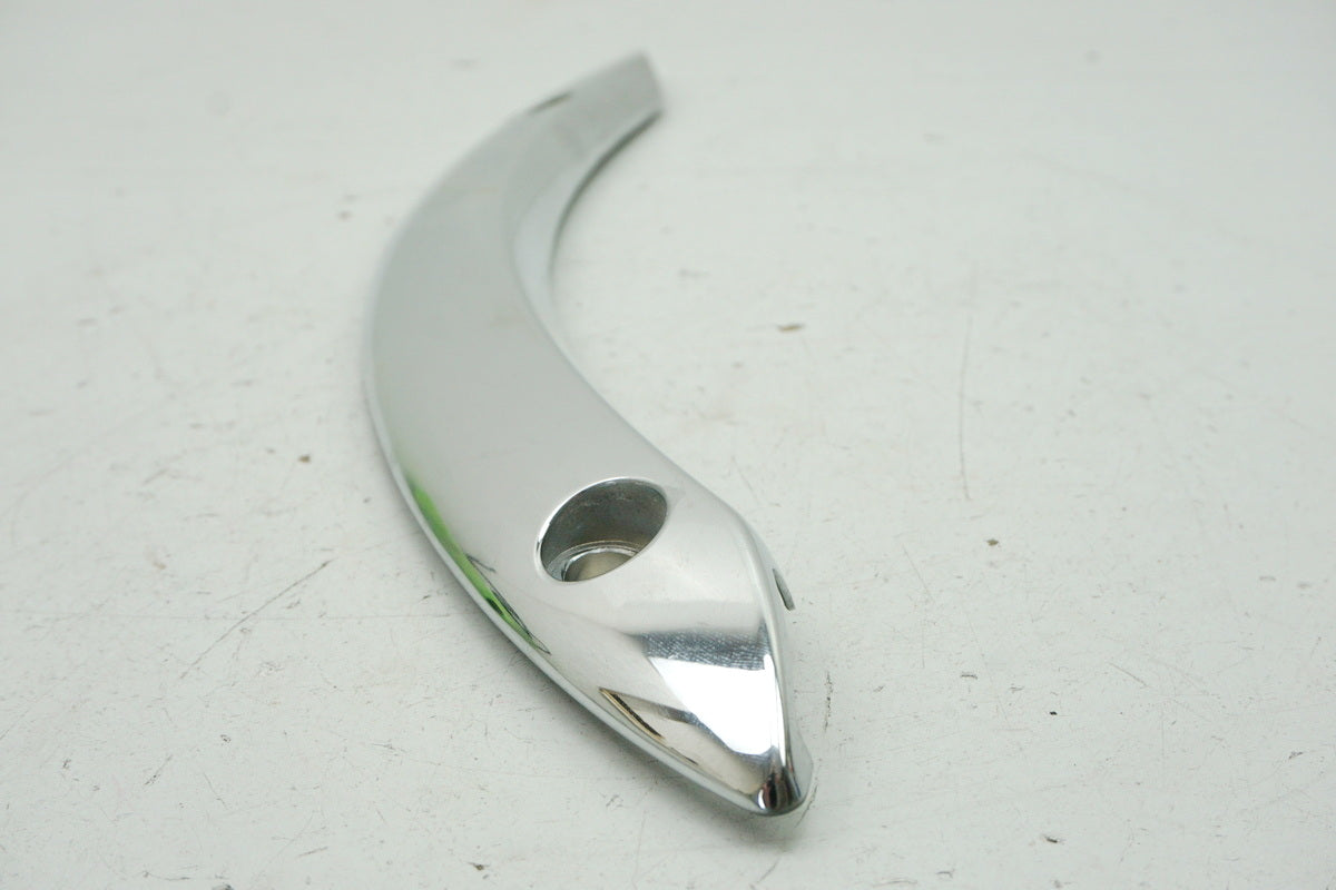 YAMAHA XVS 1100 VP05 DRAG STAR Rear Fender Bracket Left Strut Cover