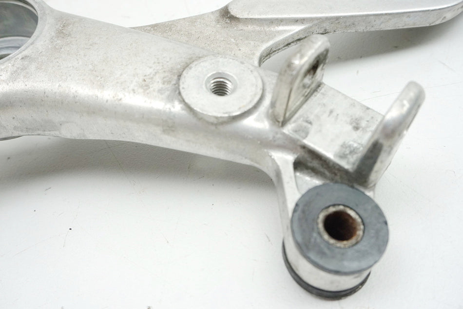 HONDA VTR 1000 SC36 FIRESTORM Placa reposapiés lado izquierdo del conductor Soporte estribo