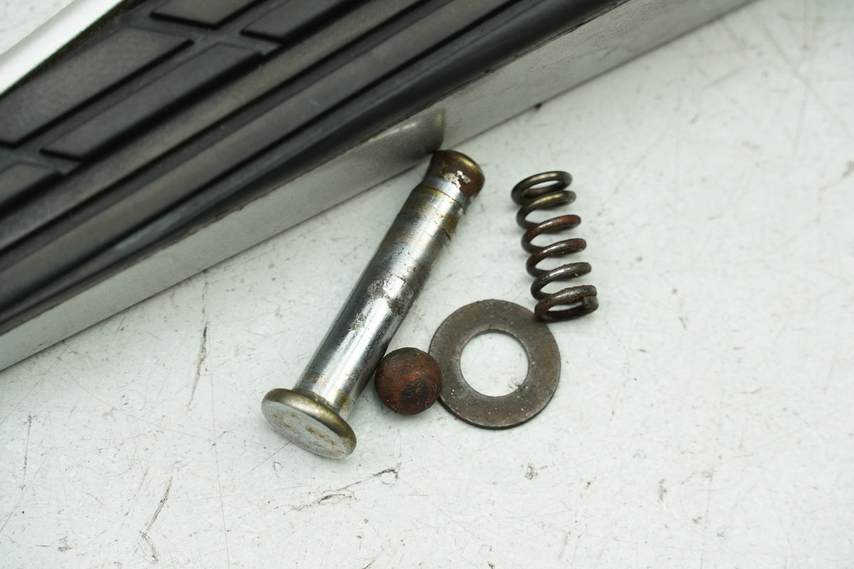 KYMCO XCiting 500 i RFBT70040 Passenger Footrest Left