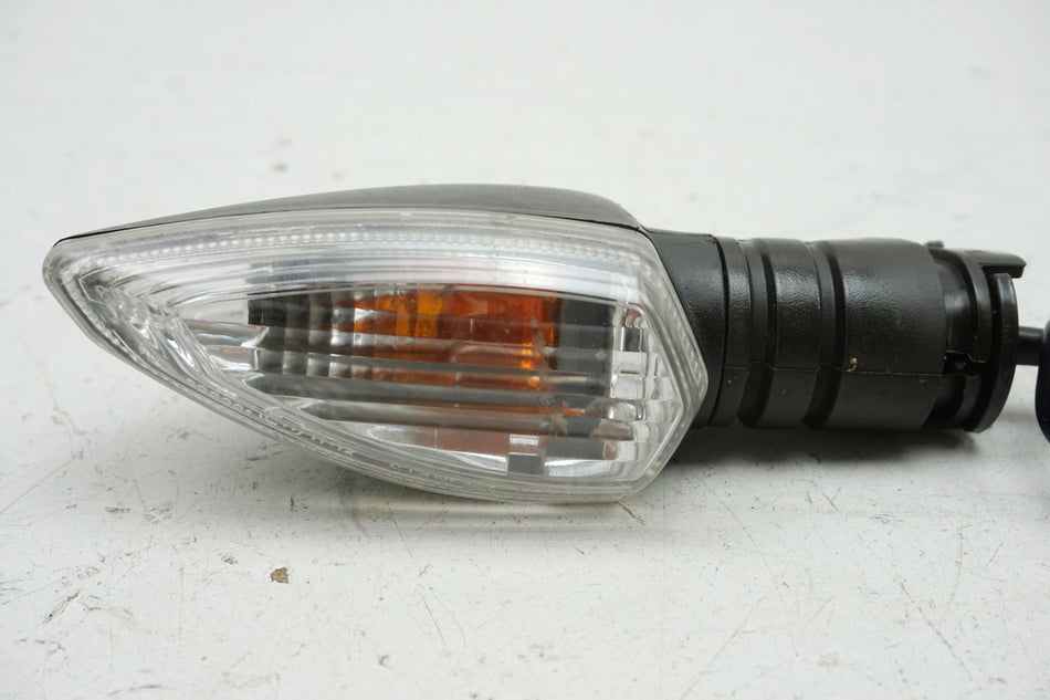 YAMAHA MT 125 A RE39 intermitente delantero derecho