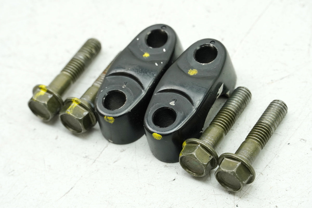 KYMCO XCiting 500 i RFBT70040 Handlebar Clamp Top Holder for Handlebar Clamp