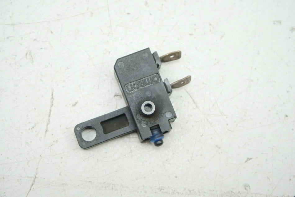 YAMAHA MT 125 A RE39 Interruptor de luz de freno delantero para bomba de freno