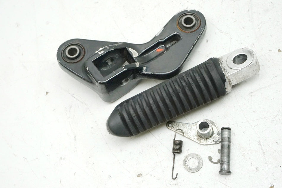 SUZUKI GSX 600 F AJ Estribera del conductor izquierda Placa de estribera 98-02