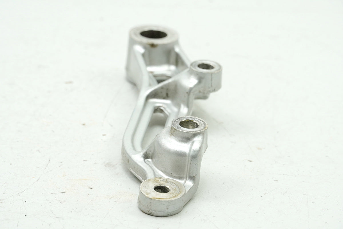 YAMAHA VMX-12 VMAX 1200 2WE Rear Brake Caliper Bracket Holder Strut