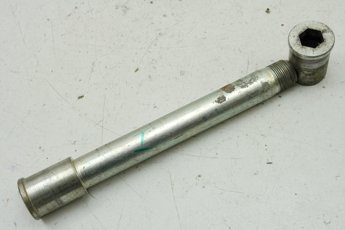 KAWASAKI ZX-6R ZX600G Front Axle I Axle Nut (for Front Wheel) 98-99