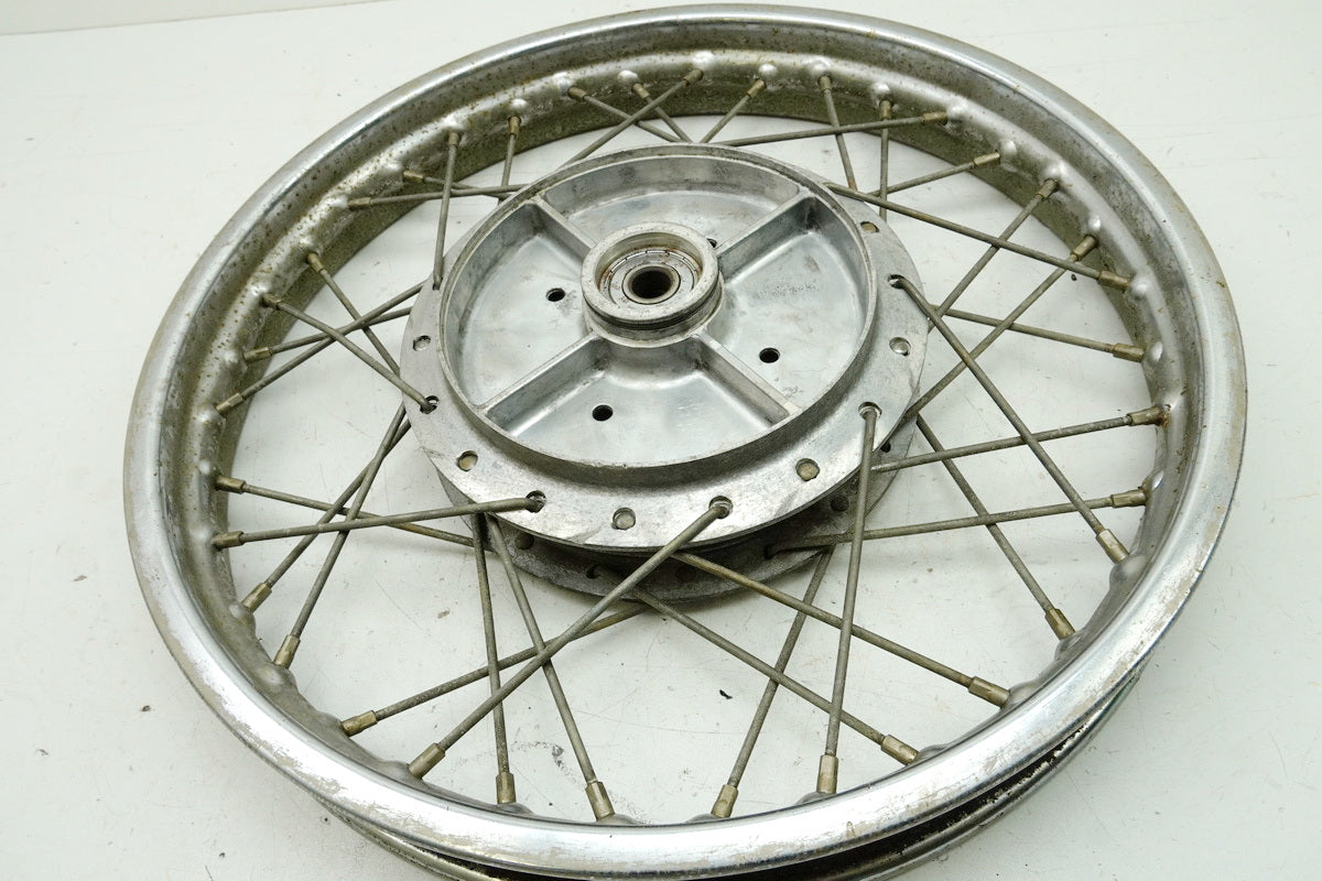 YAMAHA DS7 250 Llanta trasera, rueda trasera, buje, radios sin accidentes