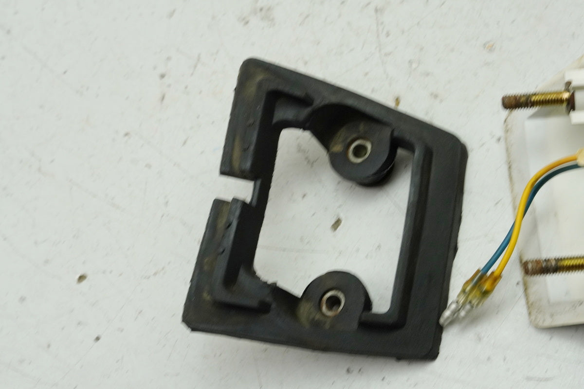 YAMAHA DT 125 R 4BL Rücklicht Gehäuse Fassung Sockel Rückleuchte Gummi