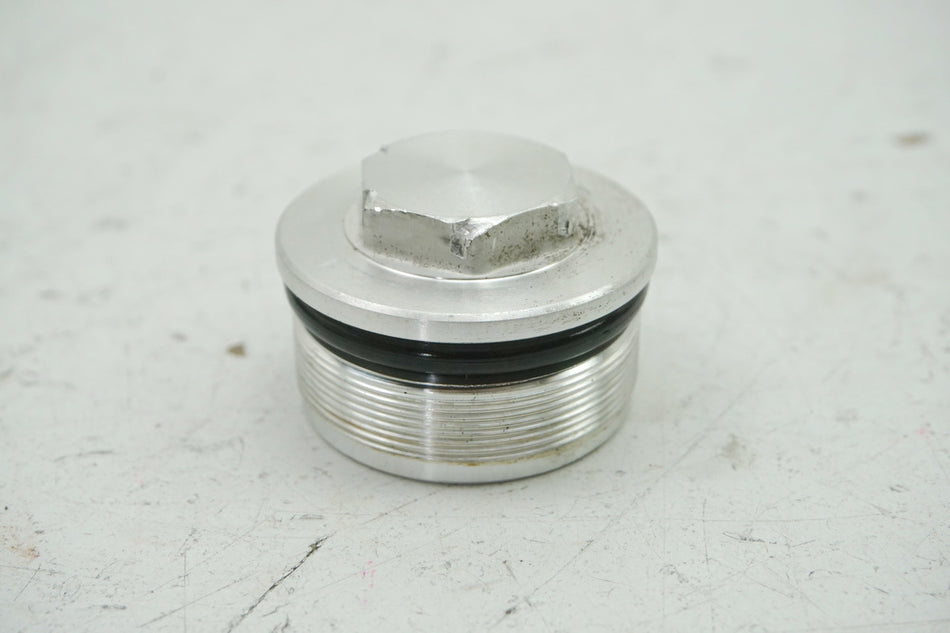 YAMAHA XVS 1100 VP05 DRAG STAR Fork Cap Plug