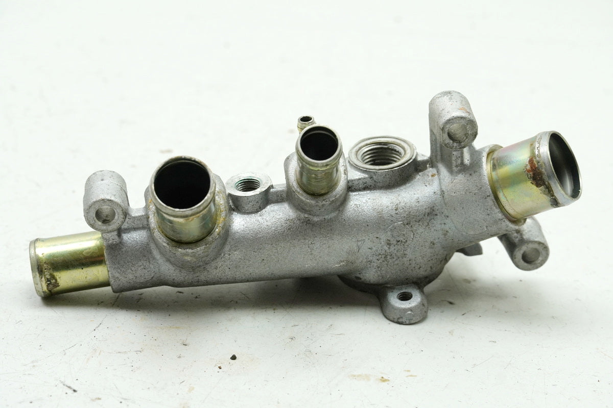 YAMAHA VMX-12 VMAX 1200 2WE Cooling System Connector Radiator Hose Filler Neck