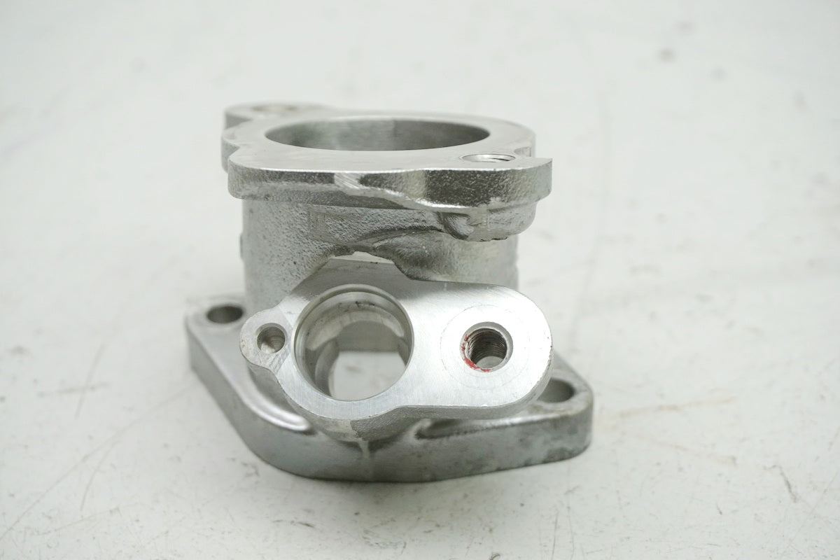 YAMAHA MT 125 A RE39 Holder Injector Housing Manifold