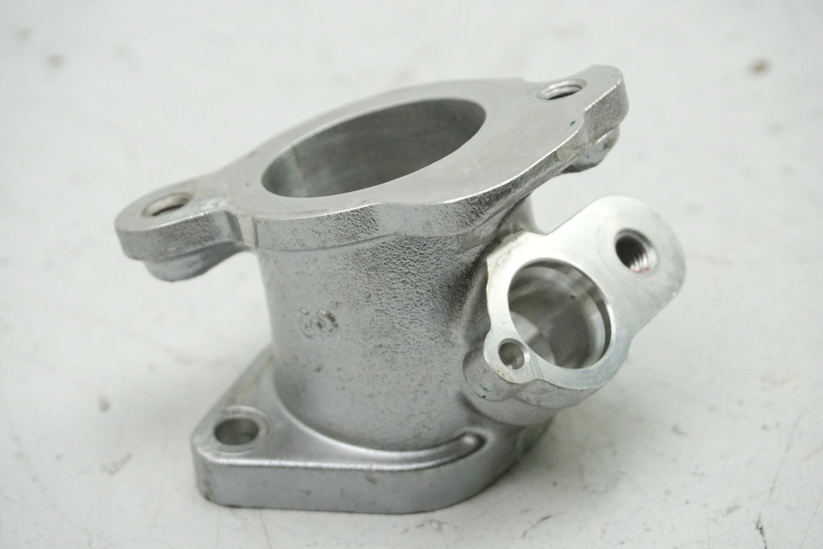 YAMAHA MT 125 A RE39 Holder Injector Housing Manifold
