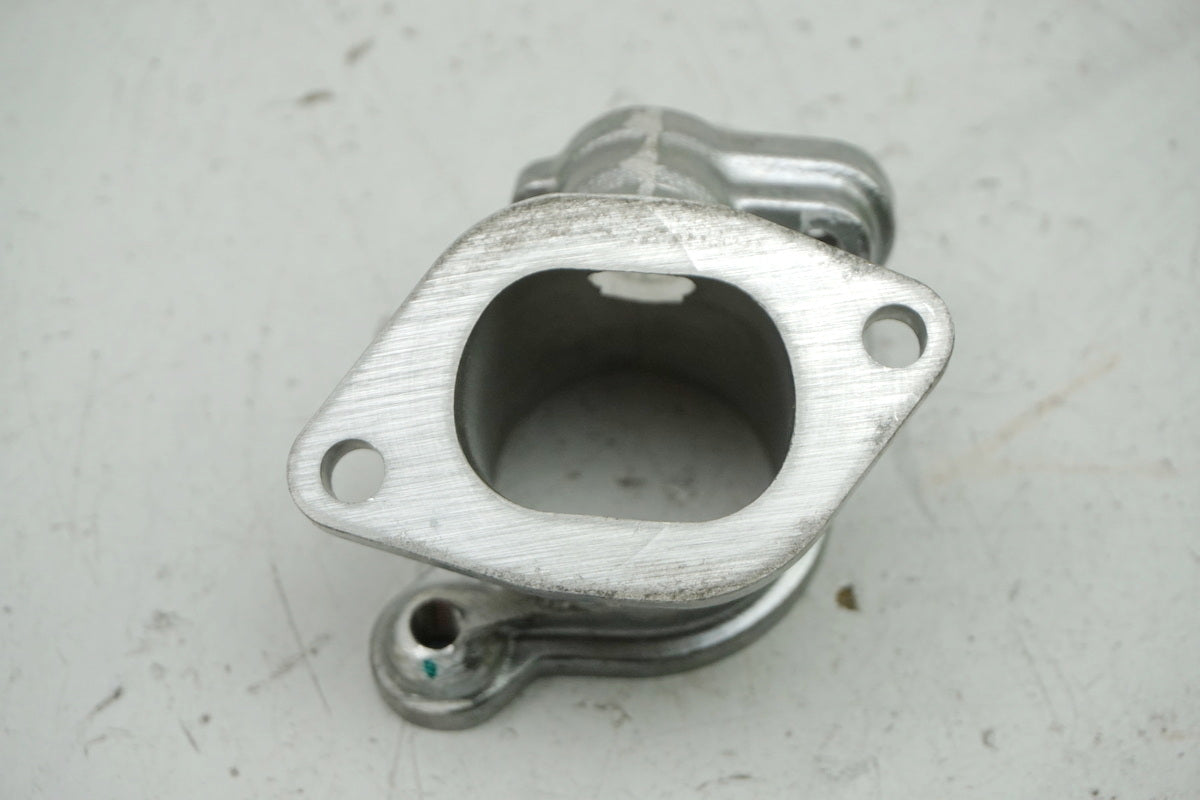 YAMAHA MT 125 A RE39 Holder Injector Housing Manifold