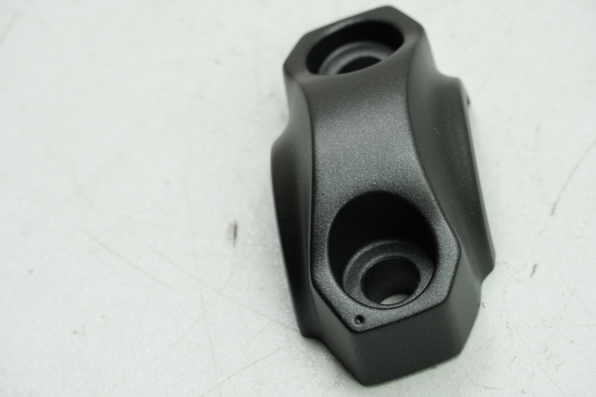 YAMAHA MT XSR XJR Original Top Triple Clamp Handlebar Clamp Riser Holder - NEW