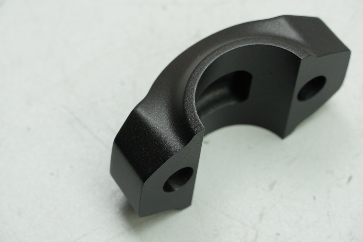 YAMAHA MT XSR XJR Original Top Triple Clamp Handlebar Clamp Riser Holder - NEW
