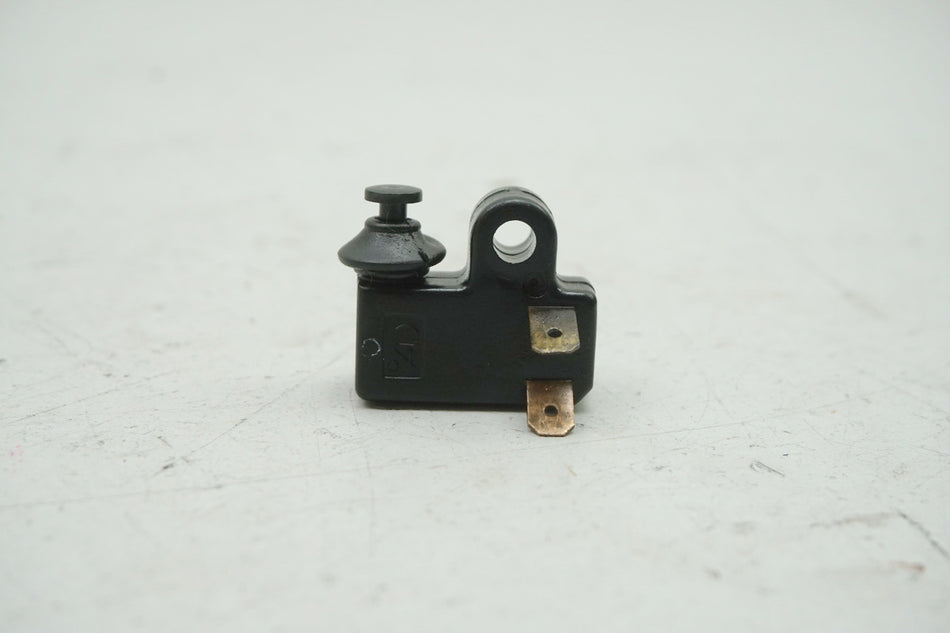 YAMAHA XVS 1100 VP05 DRAG STAR Interruptor de luz de freno delantero