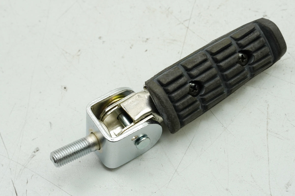 YAMAHA FJ1200 XJ900 RD350LC original Pillion Footrest Left Rear - NEW