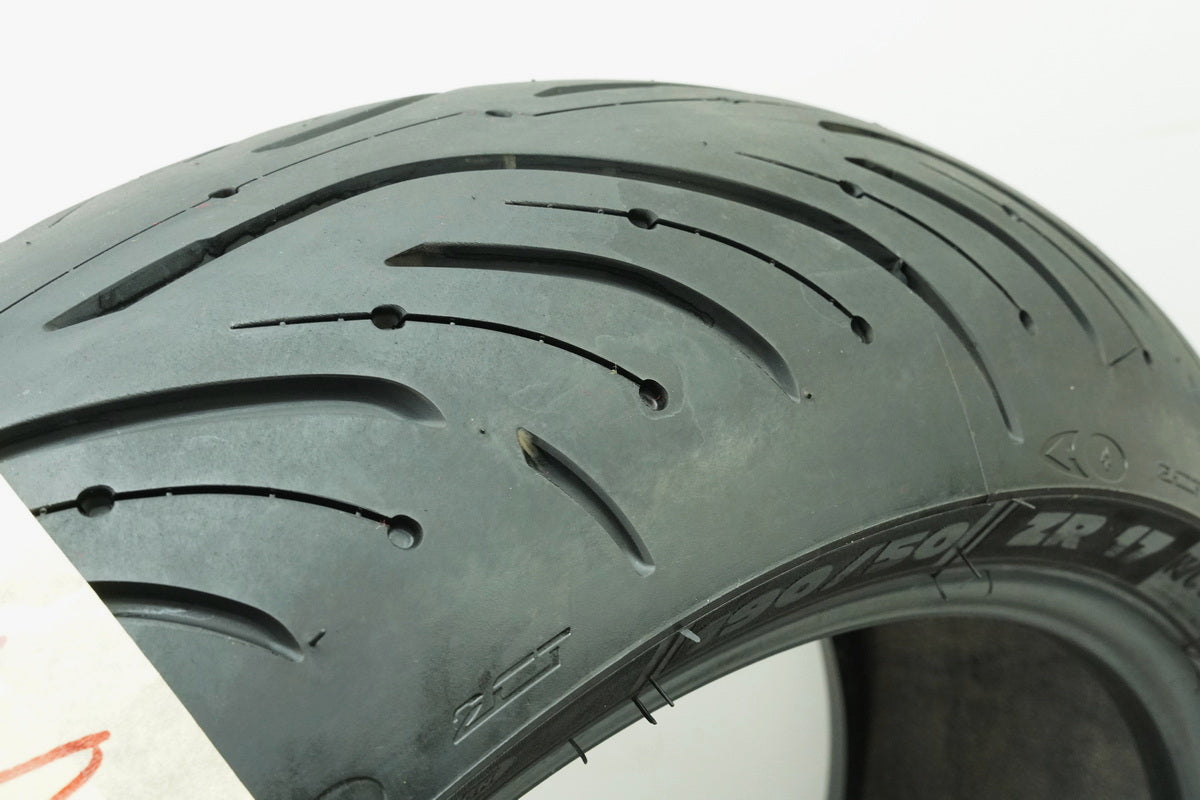 Michelin Pilot Road 4 2CT 190/ 50 ZR 17 M/C 73W Reifen hinten