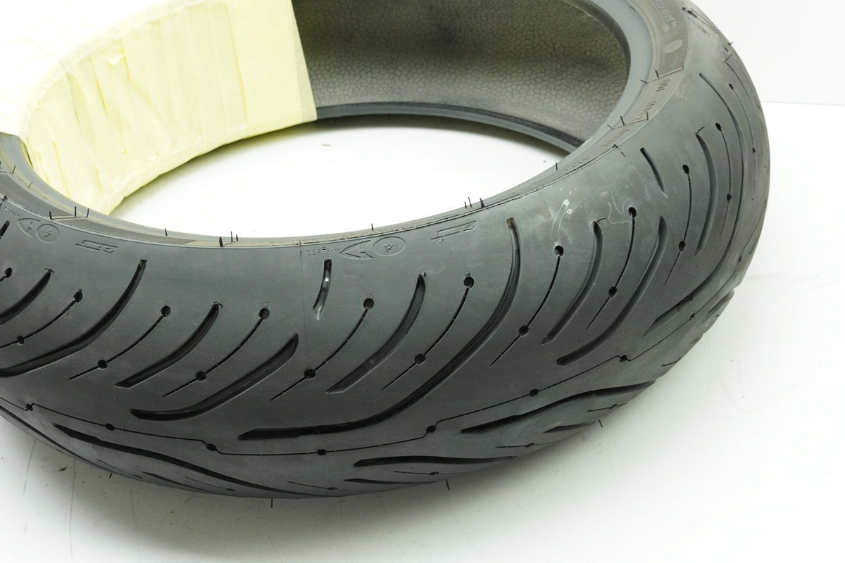 Michelin Pilot Road 4 2CT 190/ 50 ZR 17 M/C 73W Reifen hinten
