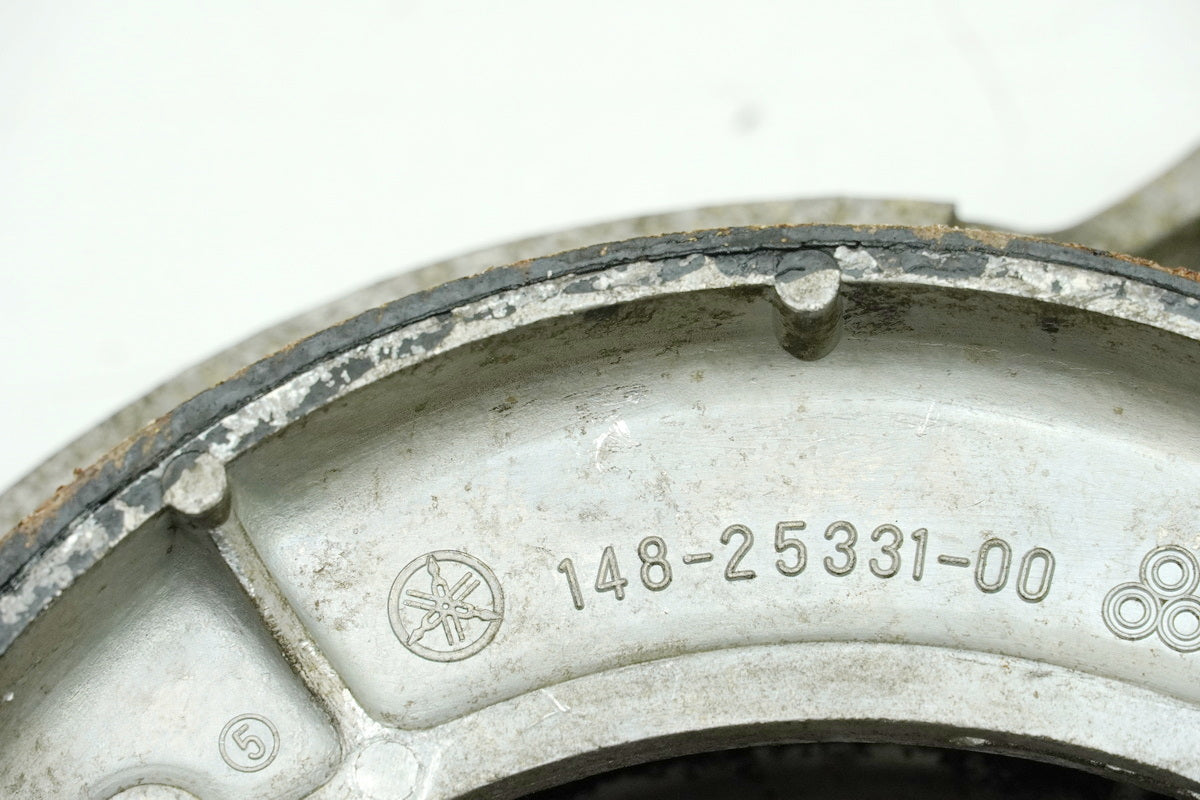 YAMAHA DS7 250 Tambor de freno trasero Anclaje de freno (para llanta, freno trasero)