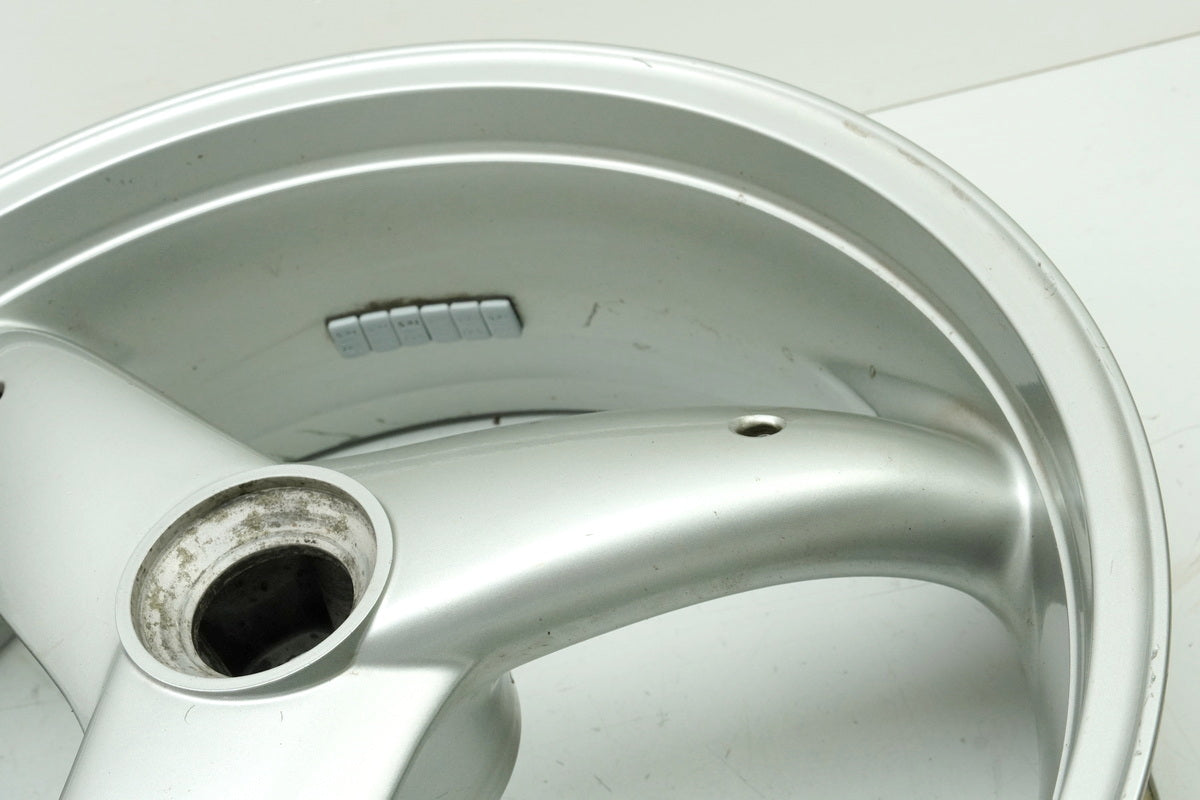TRIUMPH SPEED TRIPLE 955 i 595 N rear wheel rim accident-free