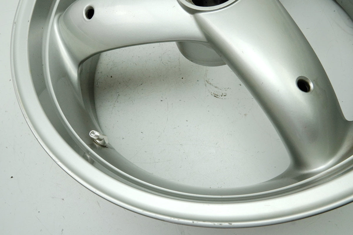 TRIUMPH SPEED TRIPLE 955 i 595 N rear wheel rim accident-free