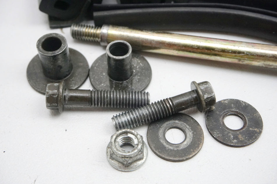HONDA VTR 1000 SC36 FIRESTORM Soporte depósito gomas apoyo tornillo soporte depósito
