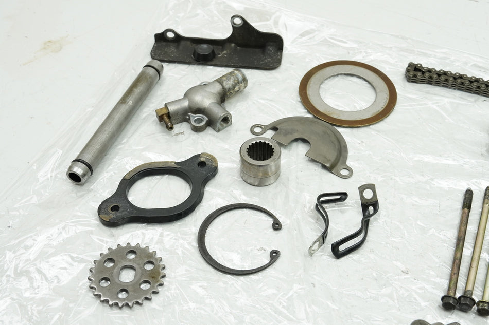 KYMCO XCiting 500 i RFBT70040 Tornillos y piezas pequeñas para motor, cilindro y caja de cambios
