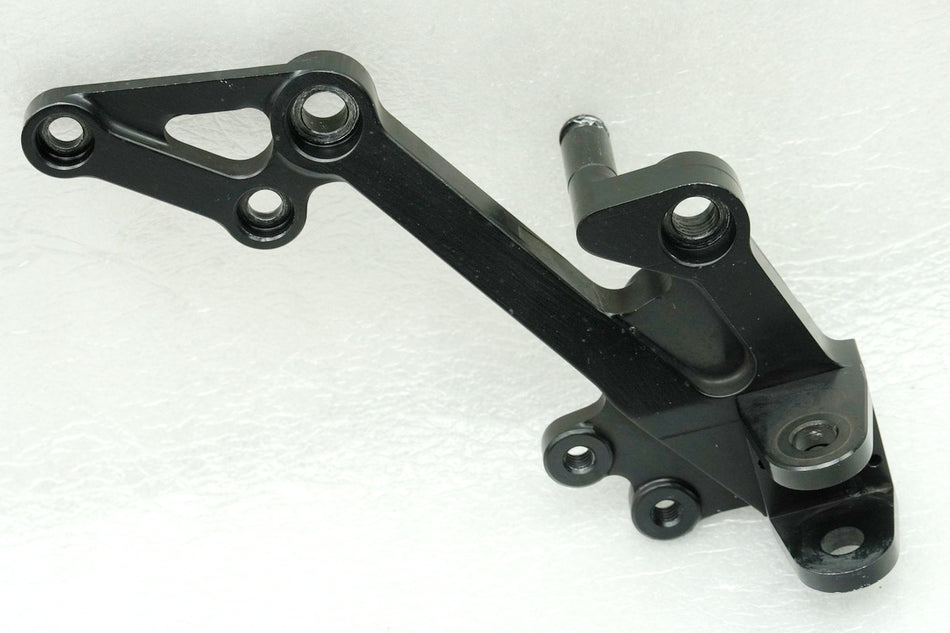 MOTO MORINI CORSARO 1200 Soporte estribera conductor derecho Soporte estribera Placa
