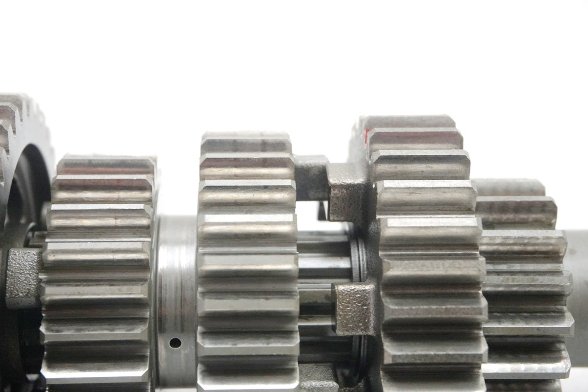 YAMAHA XVS 1100 VP05 DRAG STAR Main Shaft Transmission Gears Gear Shaft