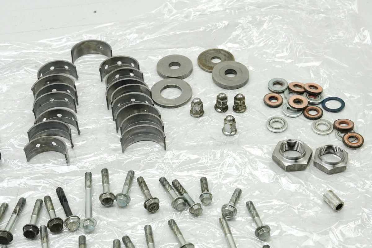 HONDA CB 500 PC32 Tornillos y piezas pequeñas - para motor