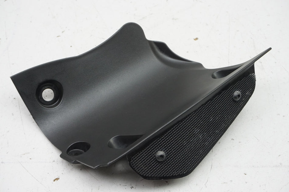 YAMAHA MT 125 A RE39 Verkleidung Tank rechts innen Abdeckung Cover Blende Bug