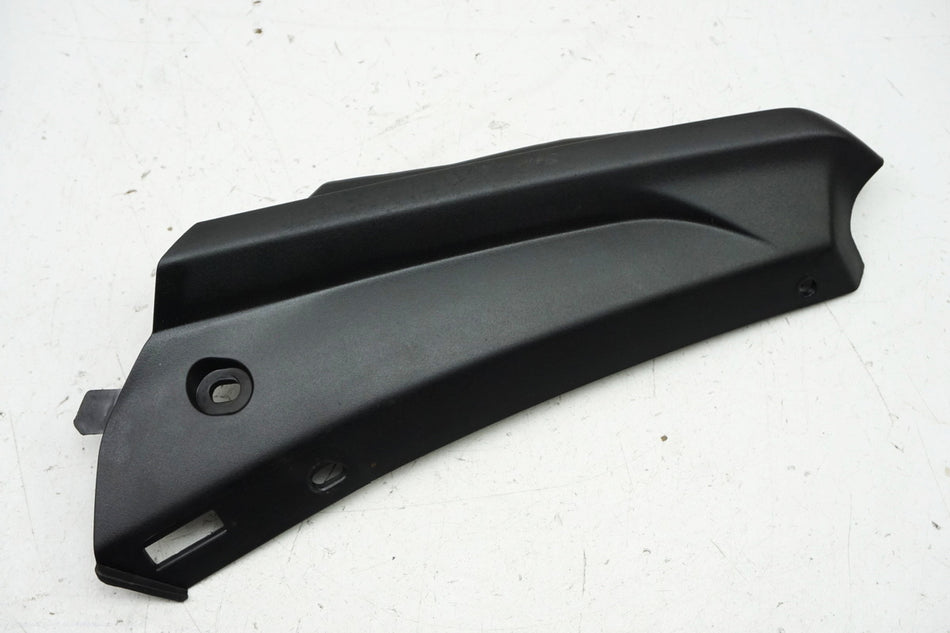 YAMAHA MT 125 A RE39 Carenado trasero inferior izquierdo Cubierta Tapa
