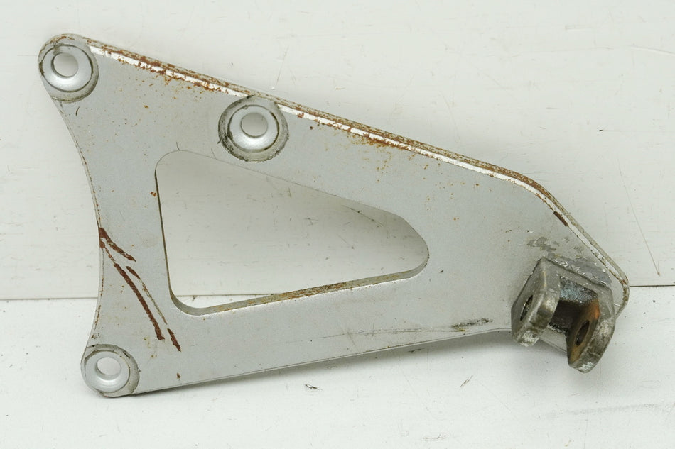 SUZUKI RG 125 NF12B GAMMA Footrest Holder Rider Left Bracket Footrest Plate