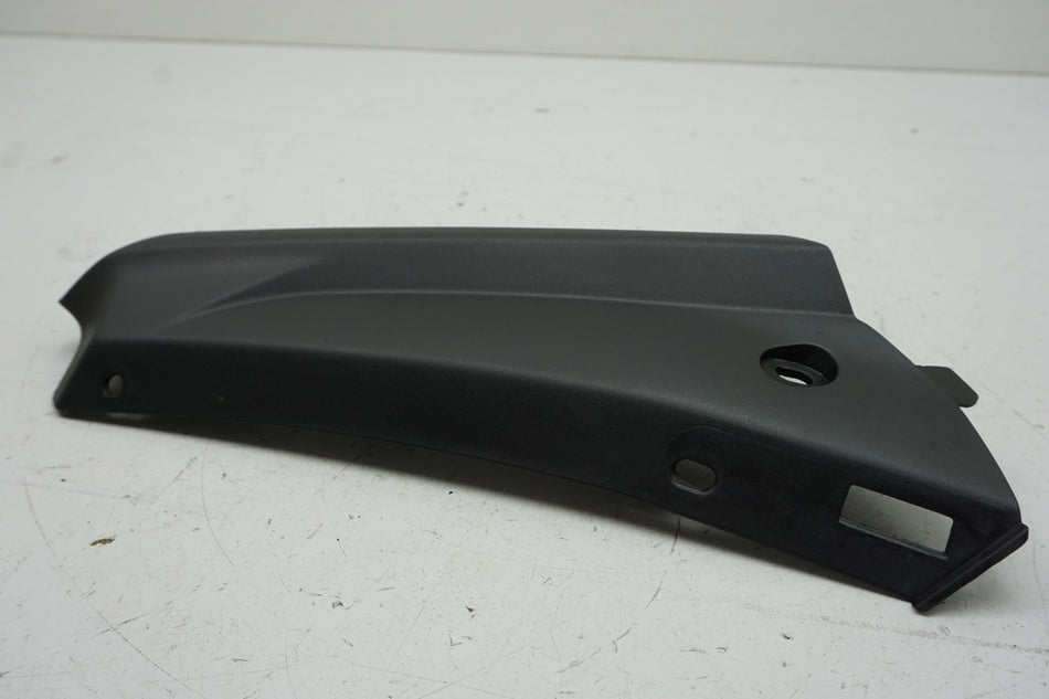 YAMAHA MT 125 A RE39 Verkleidung Heck rechts unten Abdeckung Cover Blende